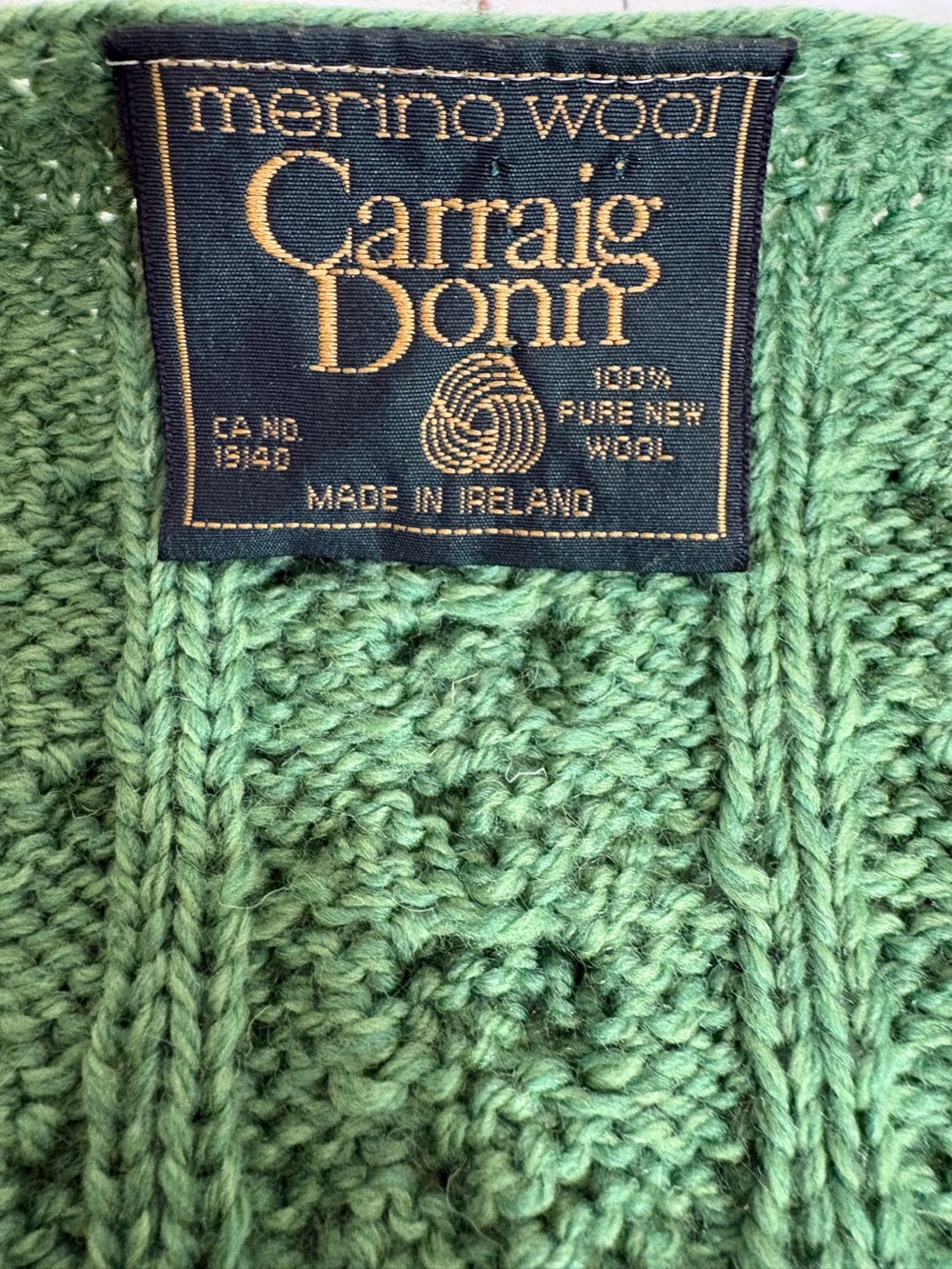 Vintage 80s/90s Carraig Donn Irish Merino Wool Cable Knit Cardigan Green EUC M - Picture 4 of 6